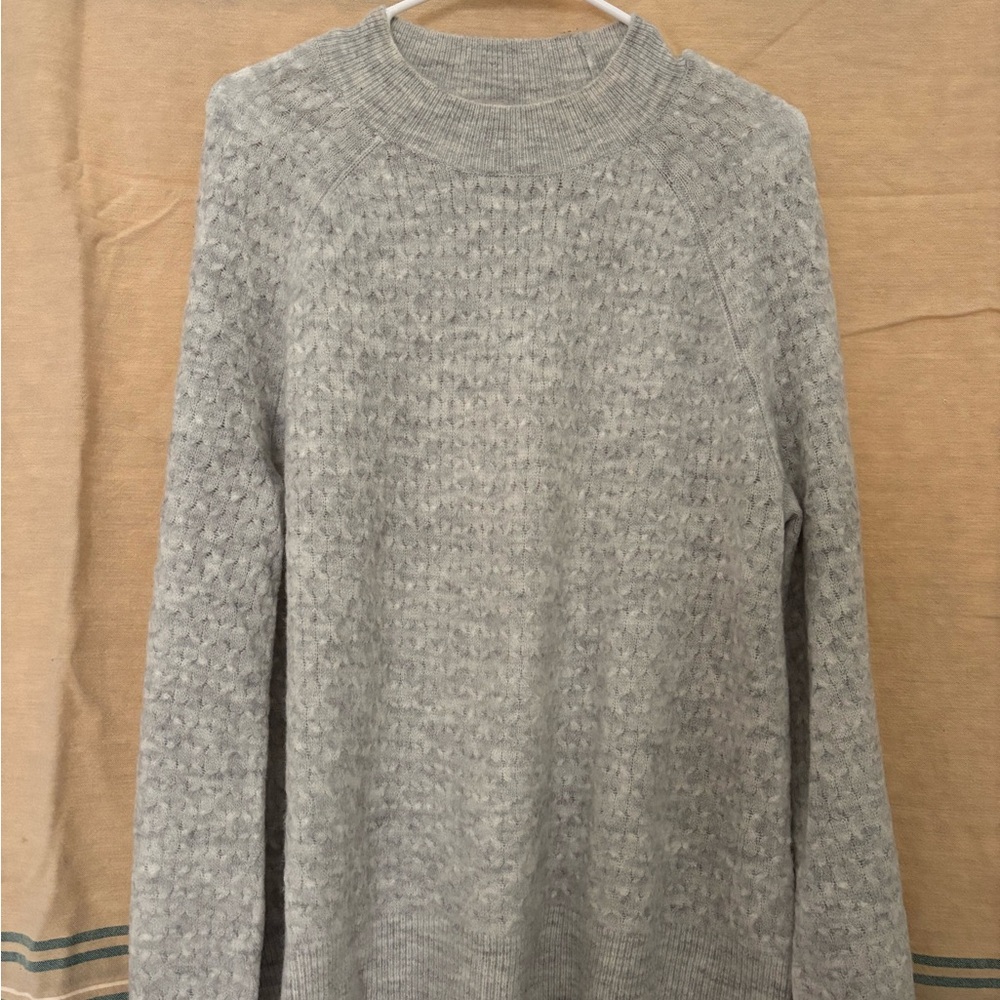 The Loft - Light Grey Sweater with Basketweave Pattern